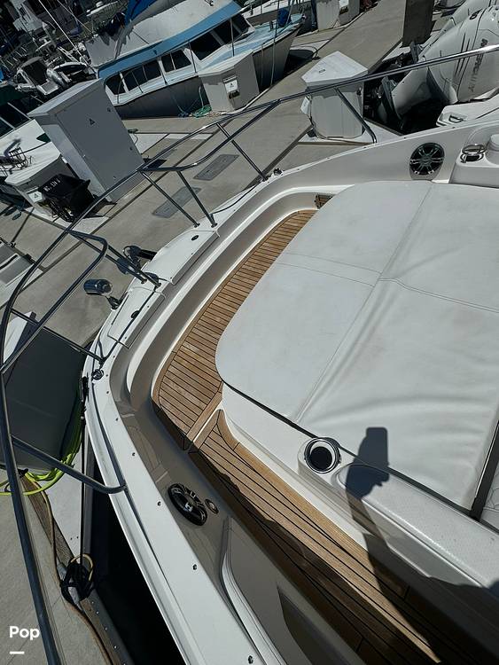 Slide: The Image of Sea Ray 320 SUNDANCER OB 2021 - 15440084