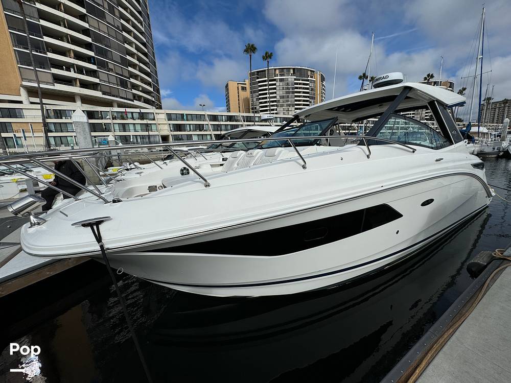 Slide: The Image of Sea Ray 320 SUNDANCER OB 2021 - 14961543