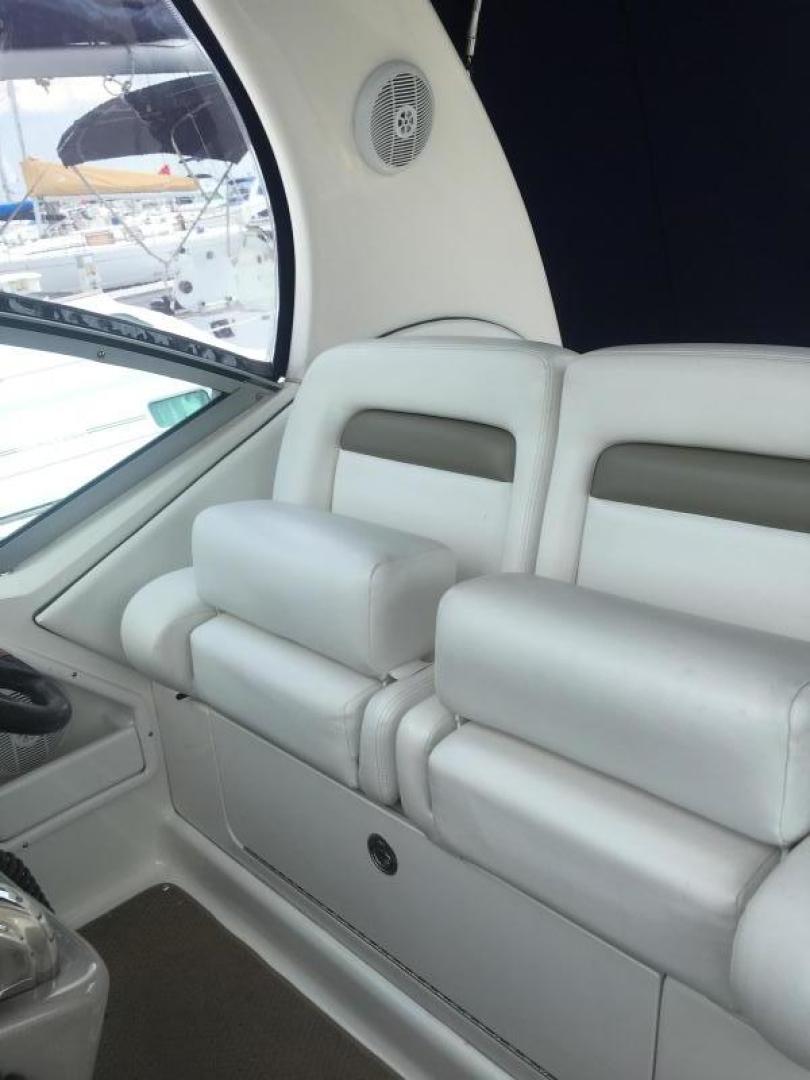 Slide: The Image of Sea Ray 32 Sundancer 2006 - 3478063