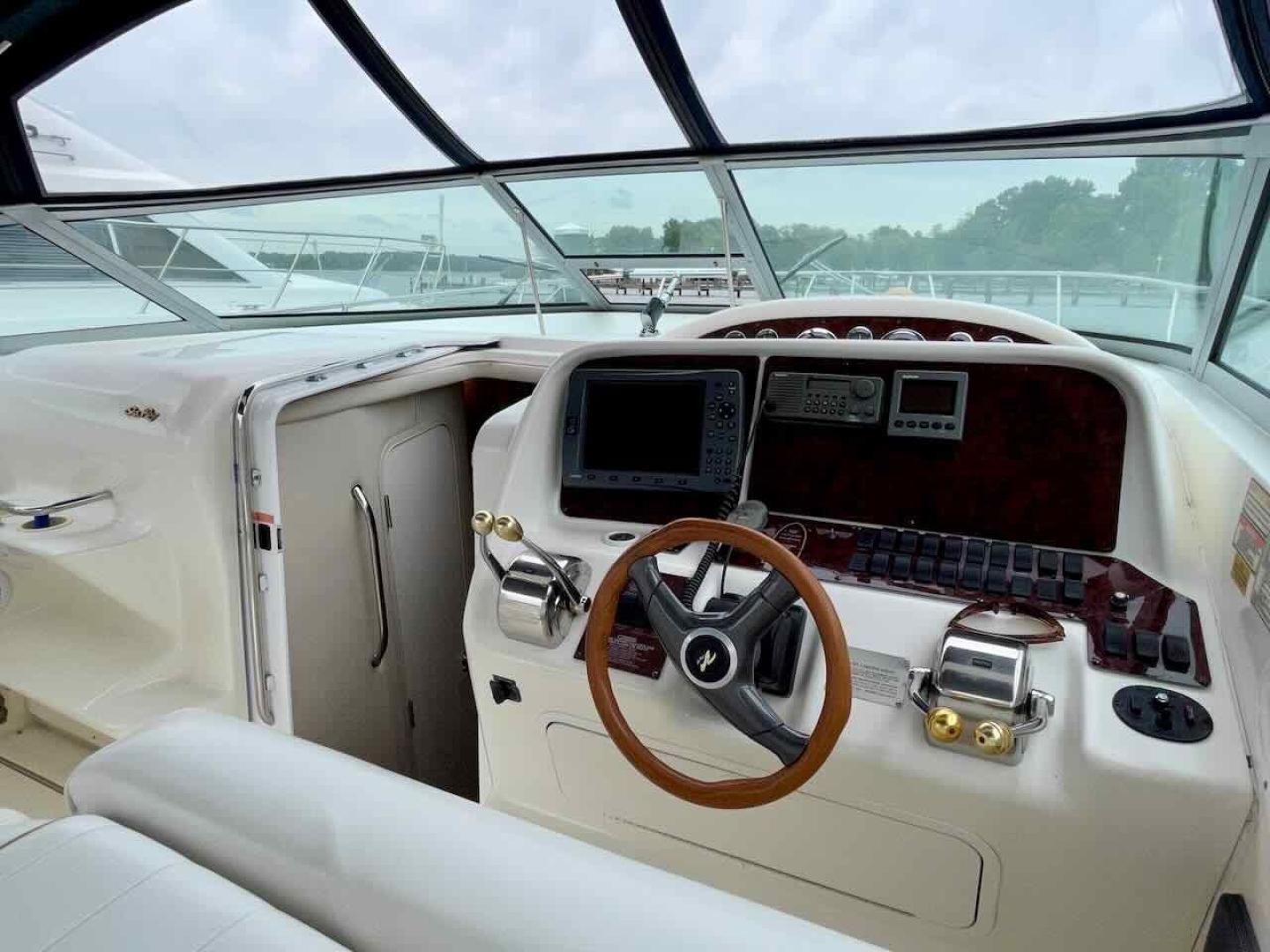 Slide: The Image of Sea Ray 330 Amberjack 1998 - 3466371