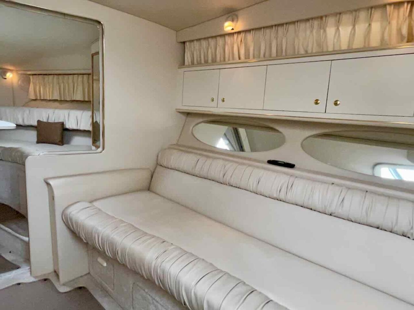 Slide: The Image of Sea Ray 330 Amberjack 1998 - 3466386