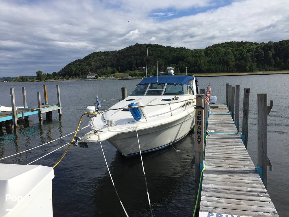 Slide: The Image of Sea Ray 330 Express Cruiser 1992 - 15756711