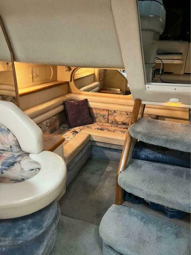 Slide: The Image of Sea Ray 330 Express Cruiser 1996 - 5357345