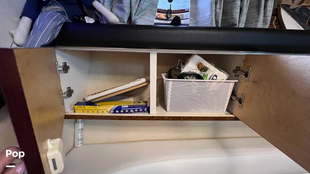 Slide: The Image of Sea Ray 330 Sundancer 1995 - 100