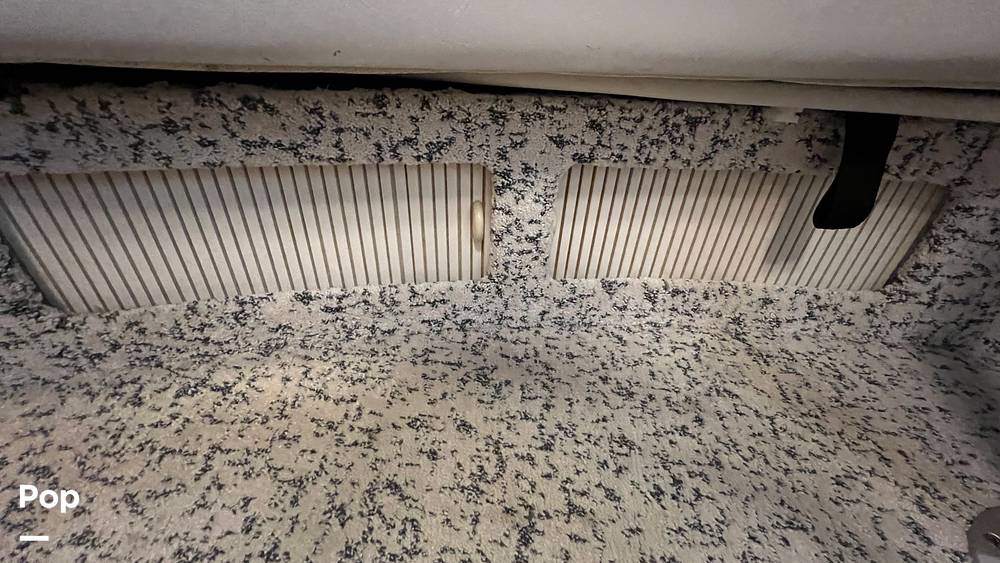 Slide: The Image of Sea Ray 330 Sundancer 1995 - 102