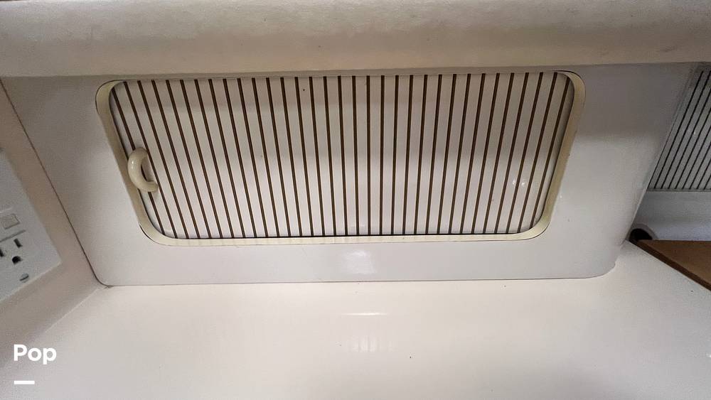 Slide: The Image of Sea Ray 330 Sundancer 1995 - 121