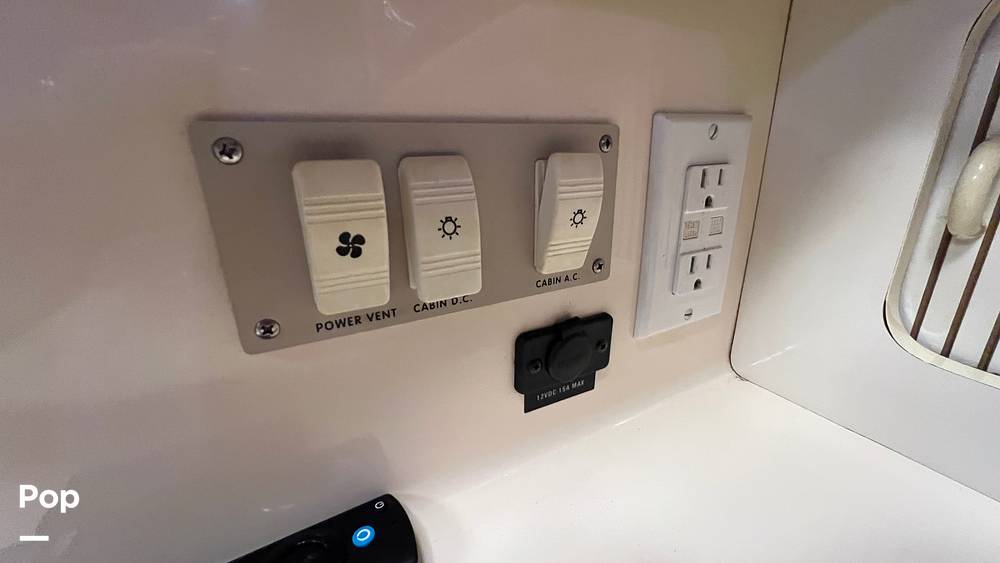 Slide: The Image of Sea Ray 330 Sundancer 1995 - 123