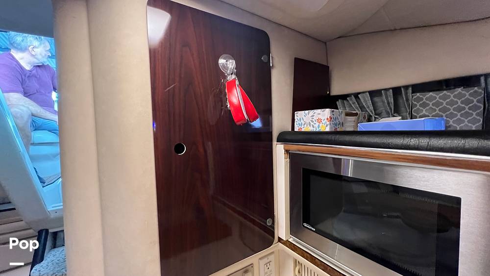 Slide: The Image of Sea Ray 330 Sundancer 1995 - 124