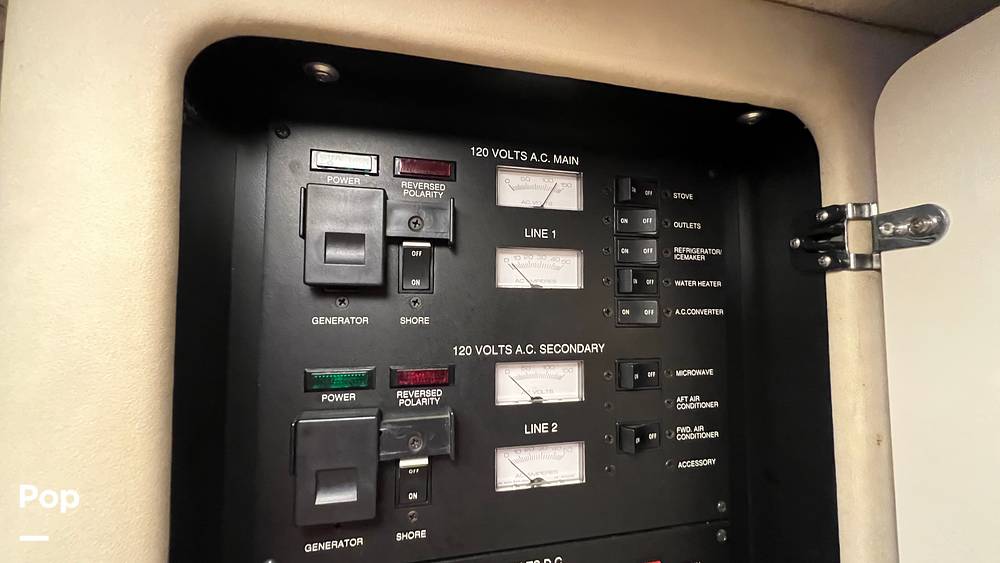 Slide: The Image of Sea Ray 330 Sundancer 1995 - 125