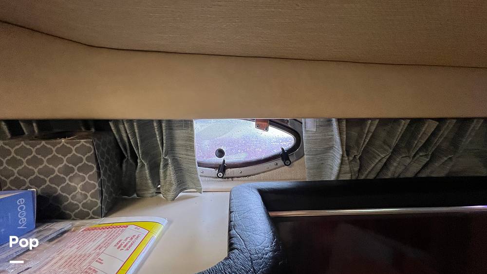 Slide: The Image of Sea Ray 330 Sundancer 1995 - 127