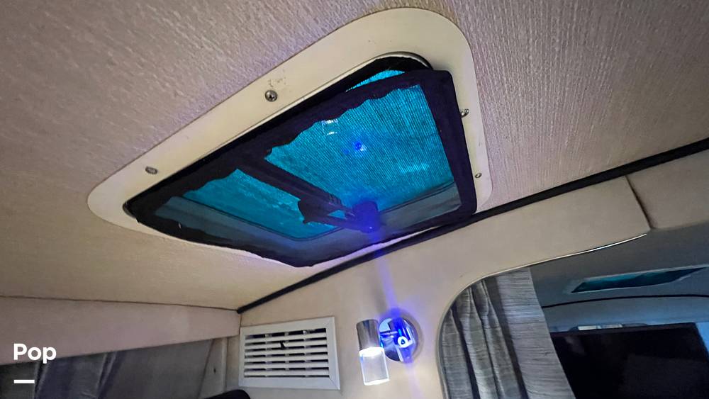 Slide: The Image of Sea Ray 330 Sundancer 1995 - 128
