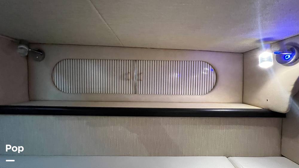 Slide: The Image of Sea Ray 330 Sundancer 1995 - 146