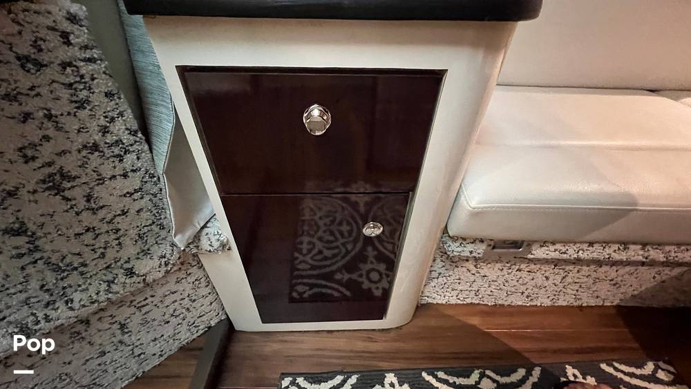 Slide: The Image of Sea Ray 330 Sundancer 1995 - 152