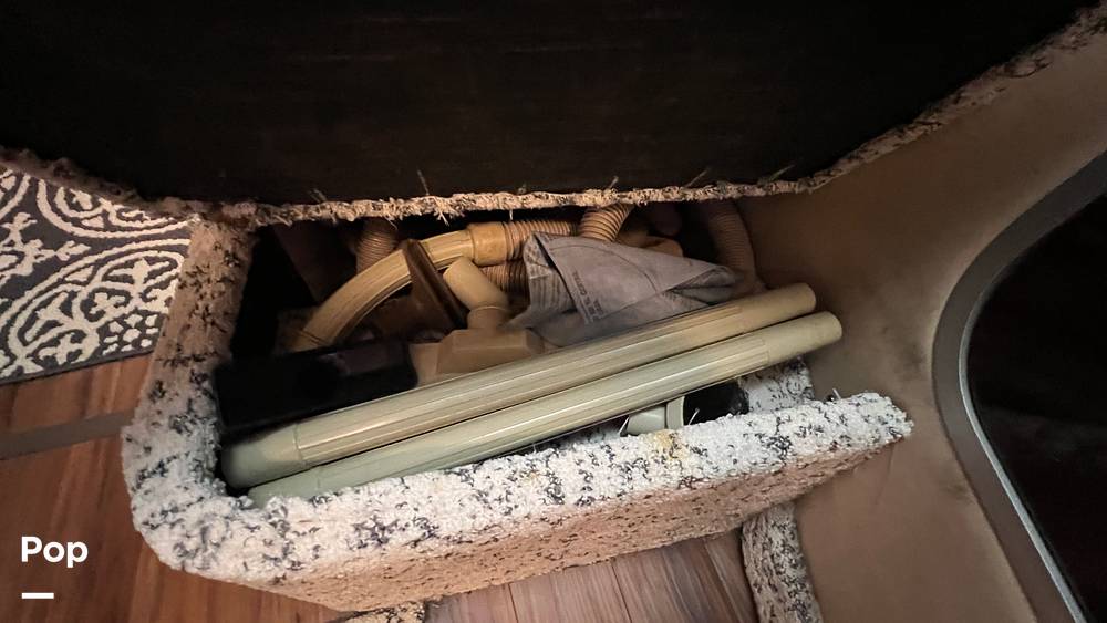 Slide: The Image of Sea Ray 330 Sundancer 1995 - 155