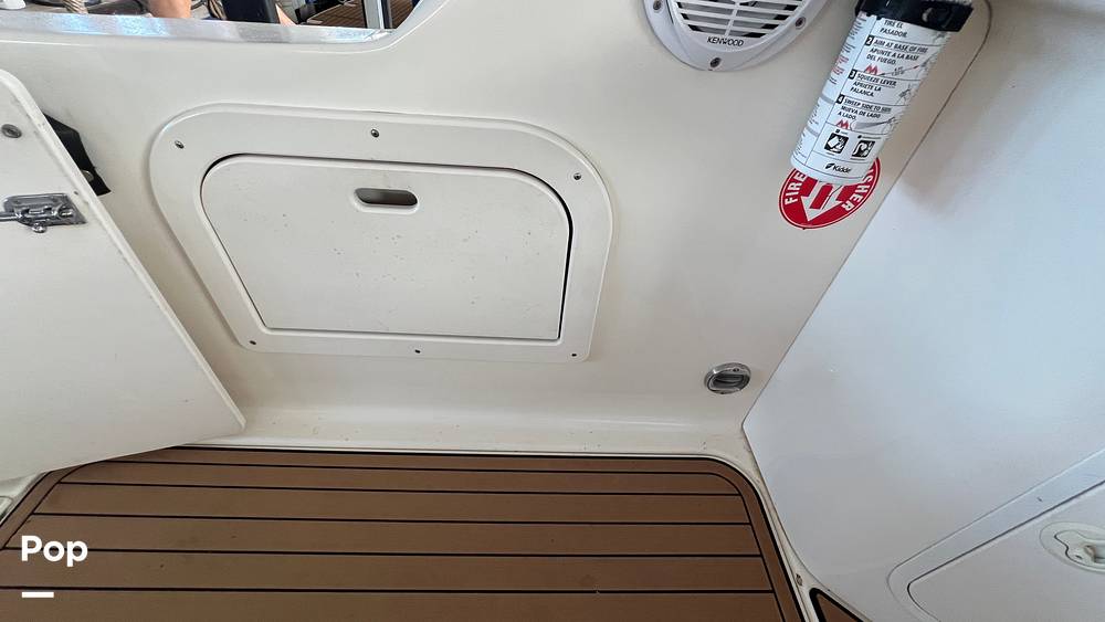 Slide: The Image of Sea Ray 330 Sundancer 1995 - 38