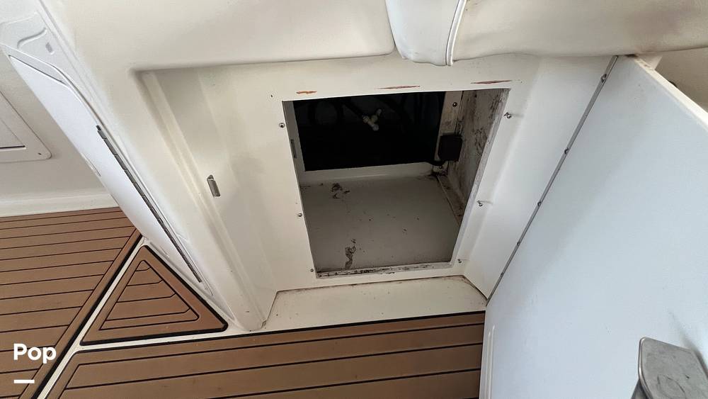 Slide: The Image of Sea Ray 330 Sundancer 1995 - 53