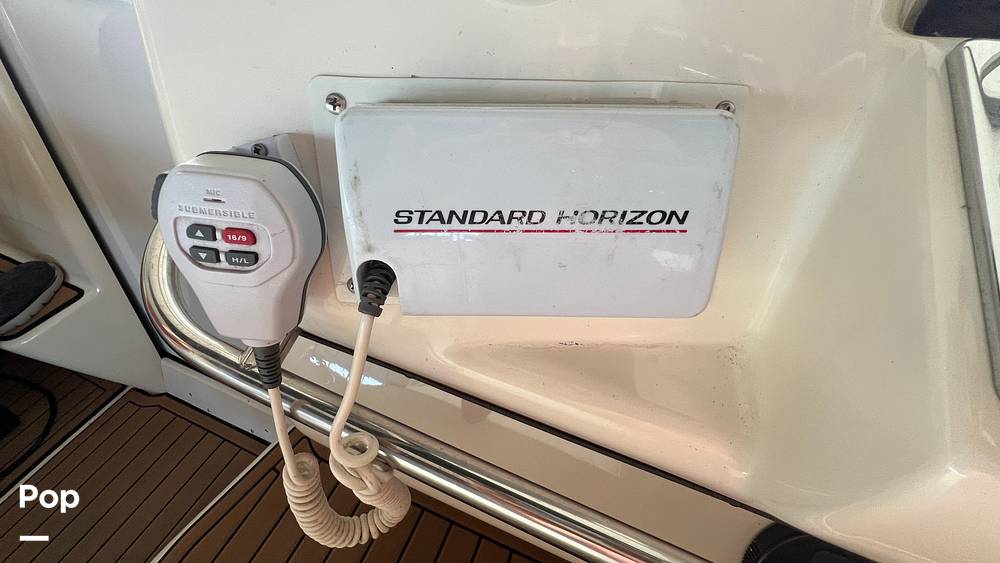 Slide: The Image of Sea Ray 330 Sundancer 1995 - 60