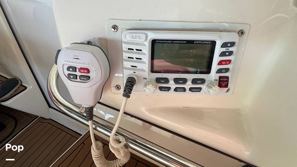 Slide: The Image of Sea Ray 330 Sundancer 1995 - 61