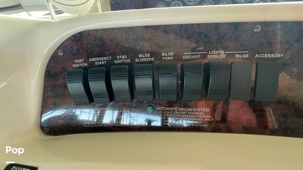 Slide: The Image of Sea Ray 330 Sundancer 1995 - 63