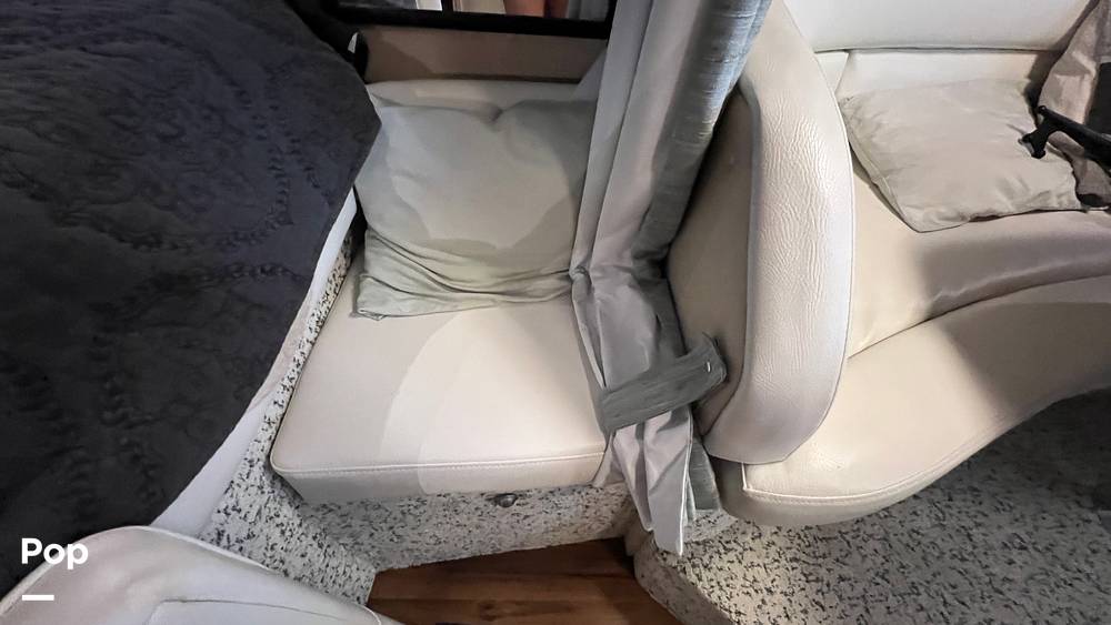 Slide: The Image of Sea Ray 330 Sundancer 1995 - 81