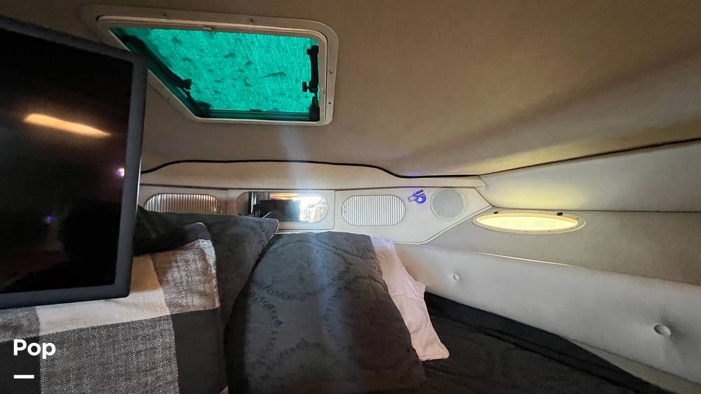 Slide: The Image of Sea Ray 330 Sundancer 1995 - 90