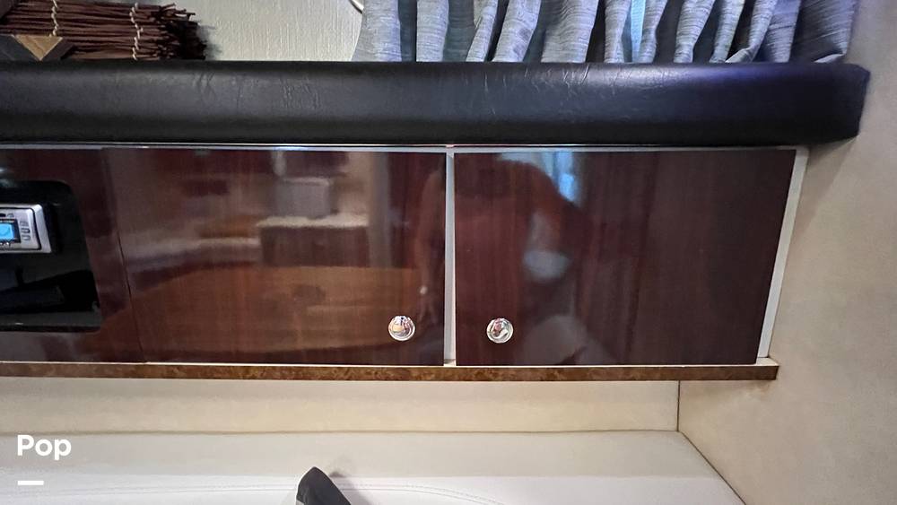 Slide: The Image of Sea Ray 330 Sundancer 1995 - 94