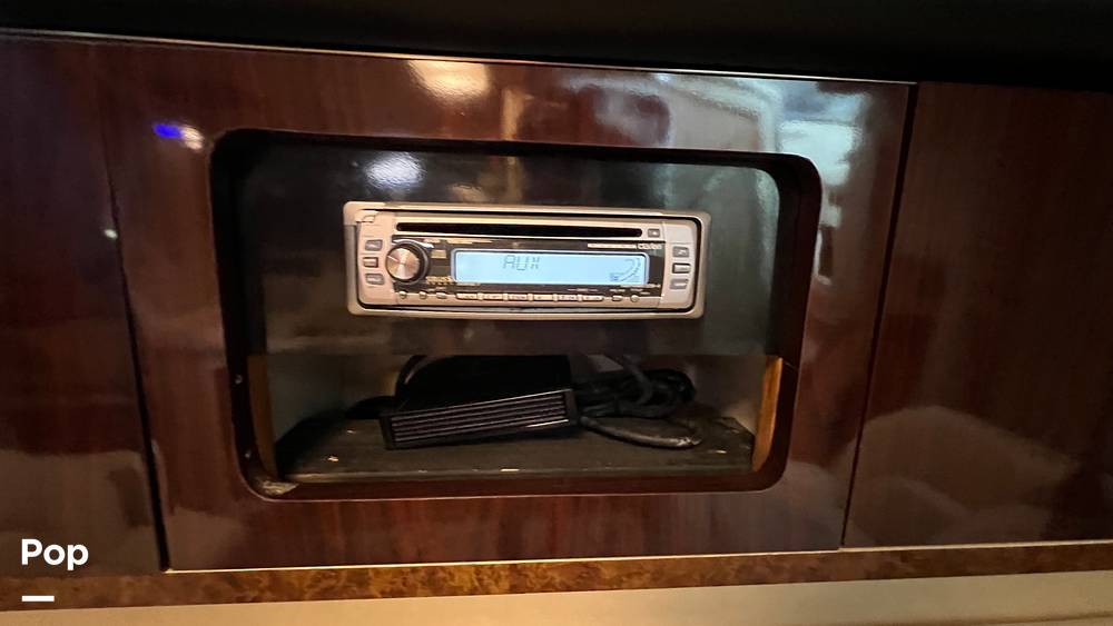 Slide: The Image of Sea Ray 330 Sundancer 1995 - 98