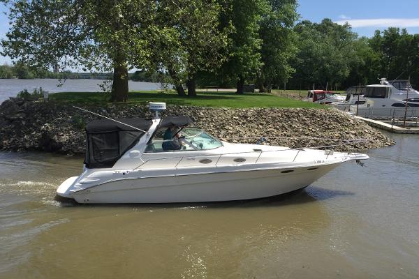 Slide: The Image of 1996 Sea Ray 330 Sundancer - 0