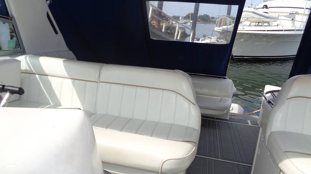 Slide: The Image of Sea Ray 330 Sundancer 1997 - 14717636