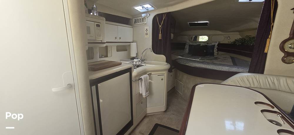 Slide: The Image of Sea Ray 330 Sundancer 1997 - 12