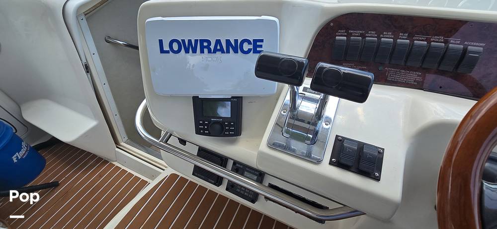 Slide: The Image of Sea Ray 330 Sundancer 1997 - 132