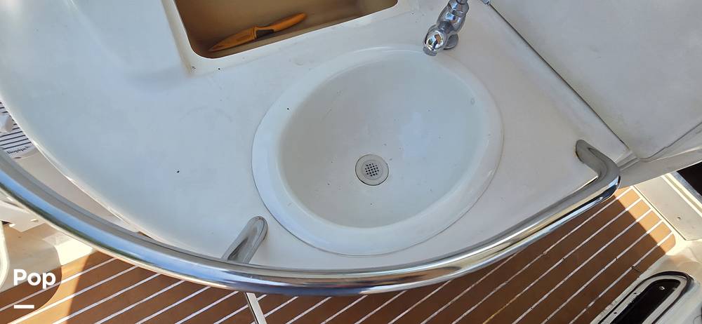 Slide: The Image of Sea Ray 330 Sundancer 1997 - 159