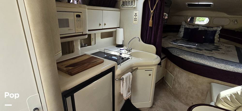 Slide: The Image of Sea Ray 330 Sundancer 1997 - 37