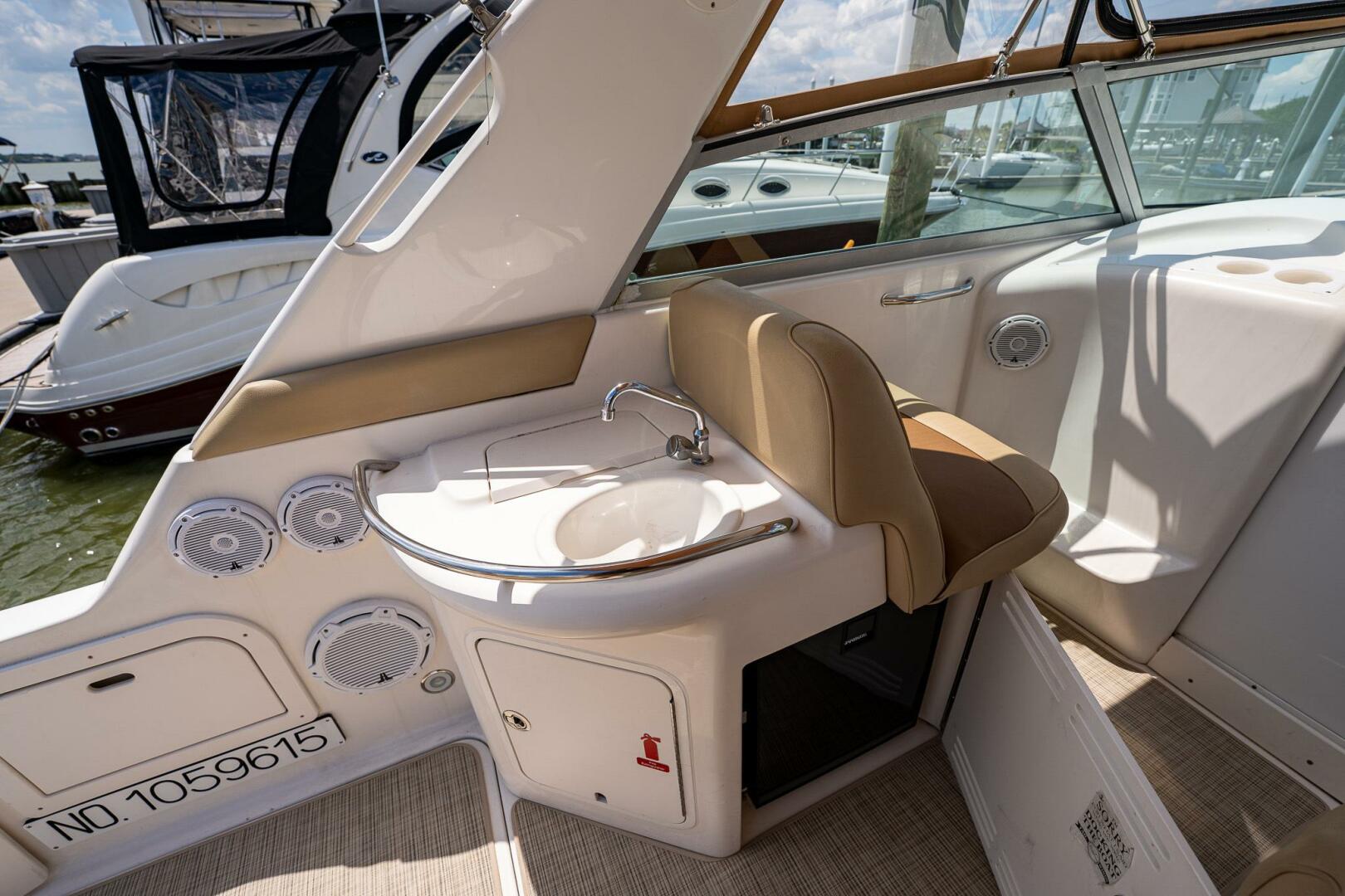 Slide: The Image of Sea Ray 330 Sundancer 1997 - 5301338