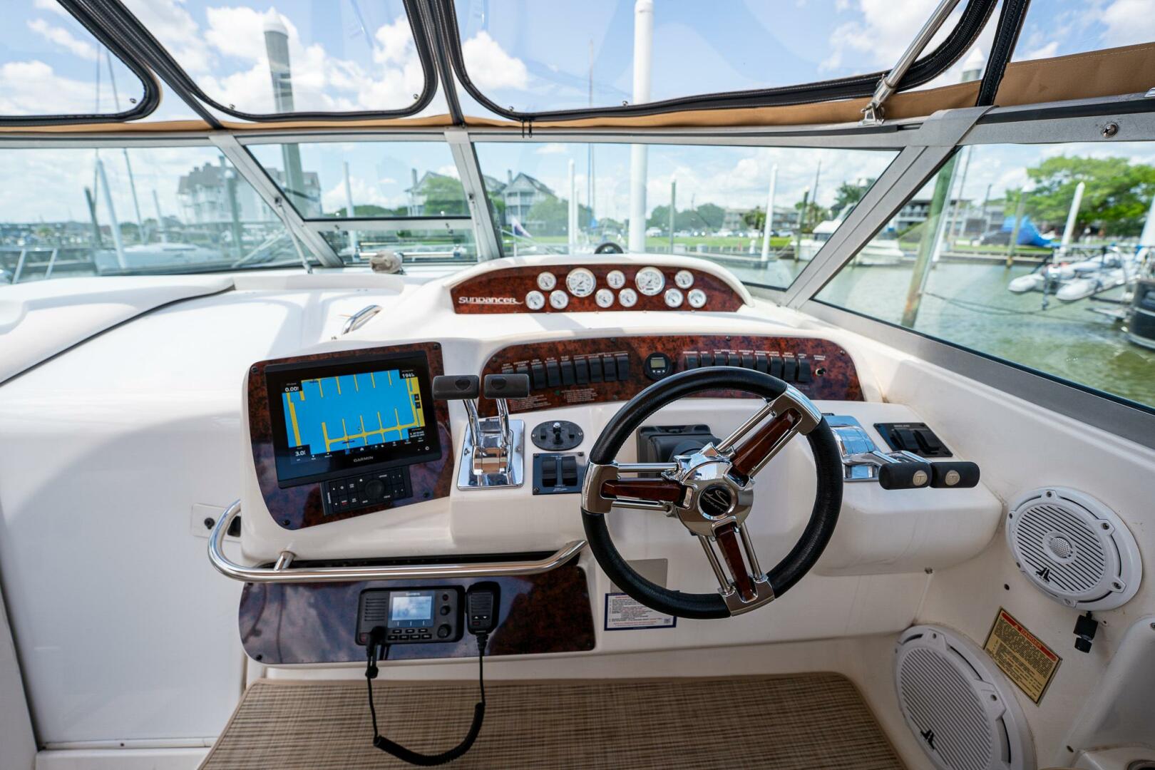 Slide: The Image of Sea Ray 330 Sundancer 1997 - 5301341