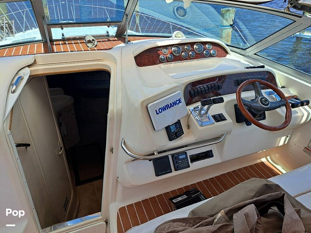 Slide: The Image of Sea Ray 330 Sundancer 1997 - 6