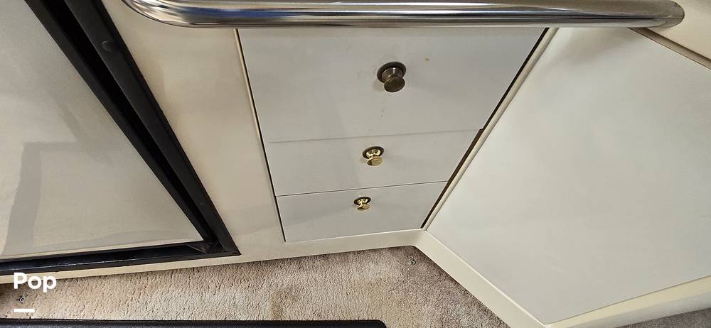 Slide: The Image of Sea Ray 330 Sundancer 1997 - 64