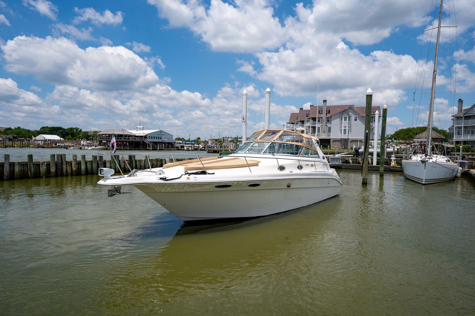 Slide: The Image of Sea Ray 330 Sundancer 1997 - 5301330