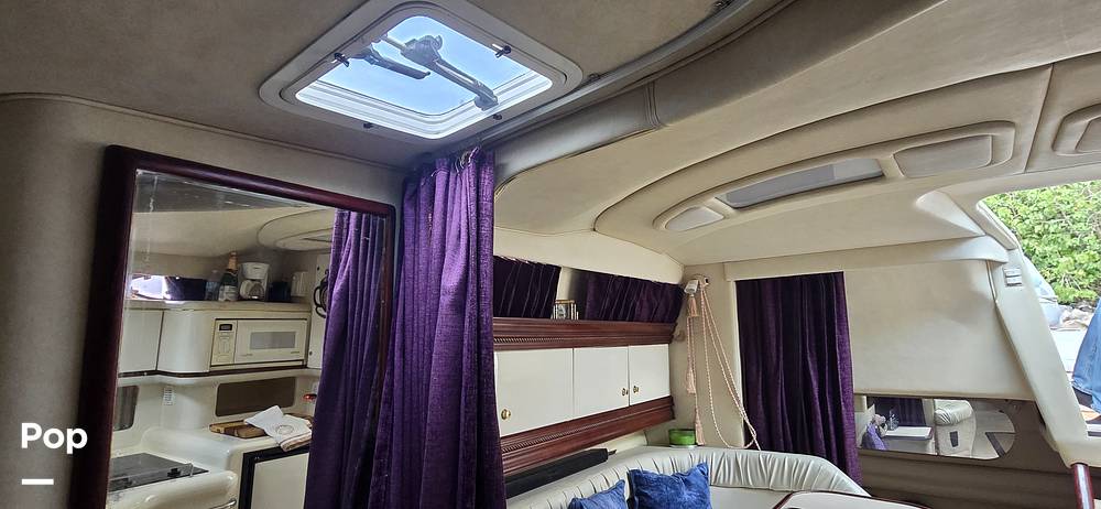 Slide: The Image of Sea Ray 330 Sundancer 1997 - 85