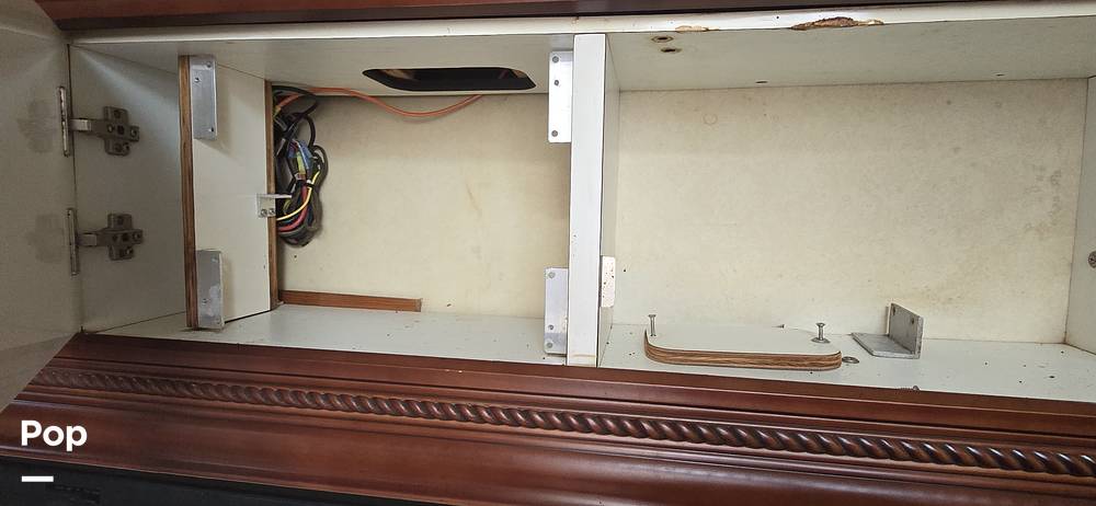 Slide: The Image of Sea Ray 330 Sundancer 1997 - 94