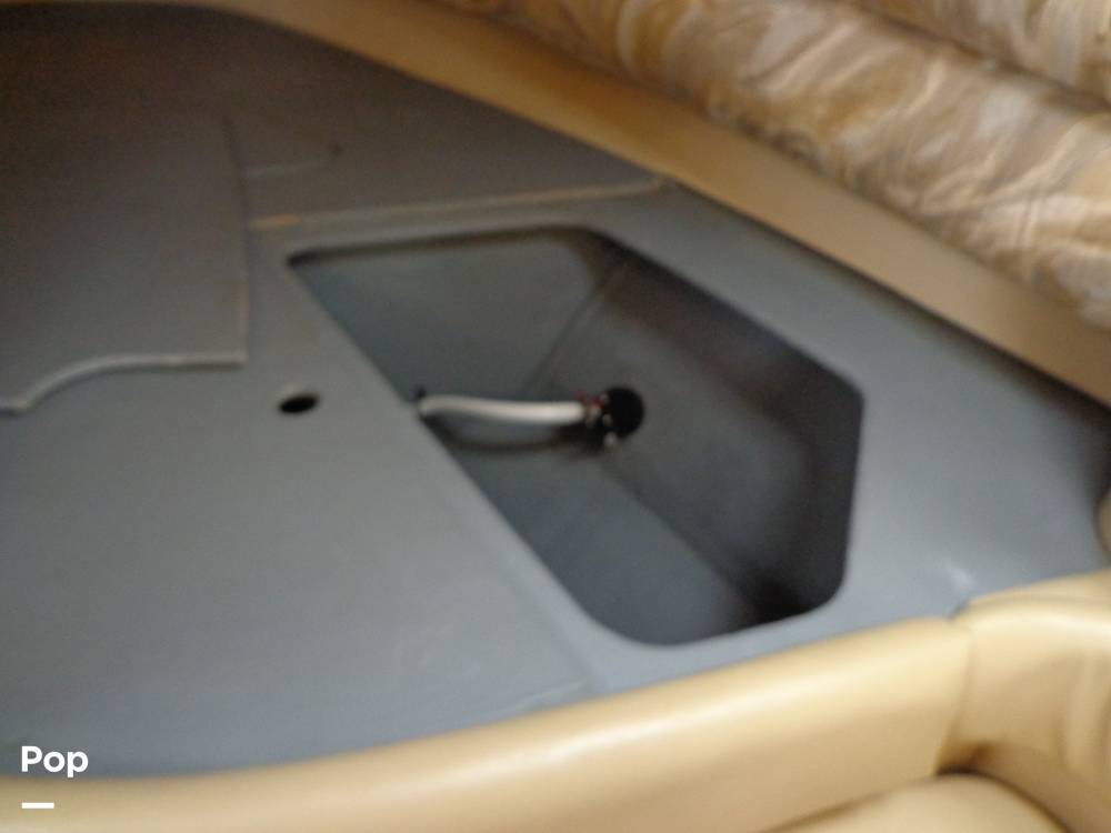 Slide: The Image of Sea Ray 330 Sundancer 1998 - 21