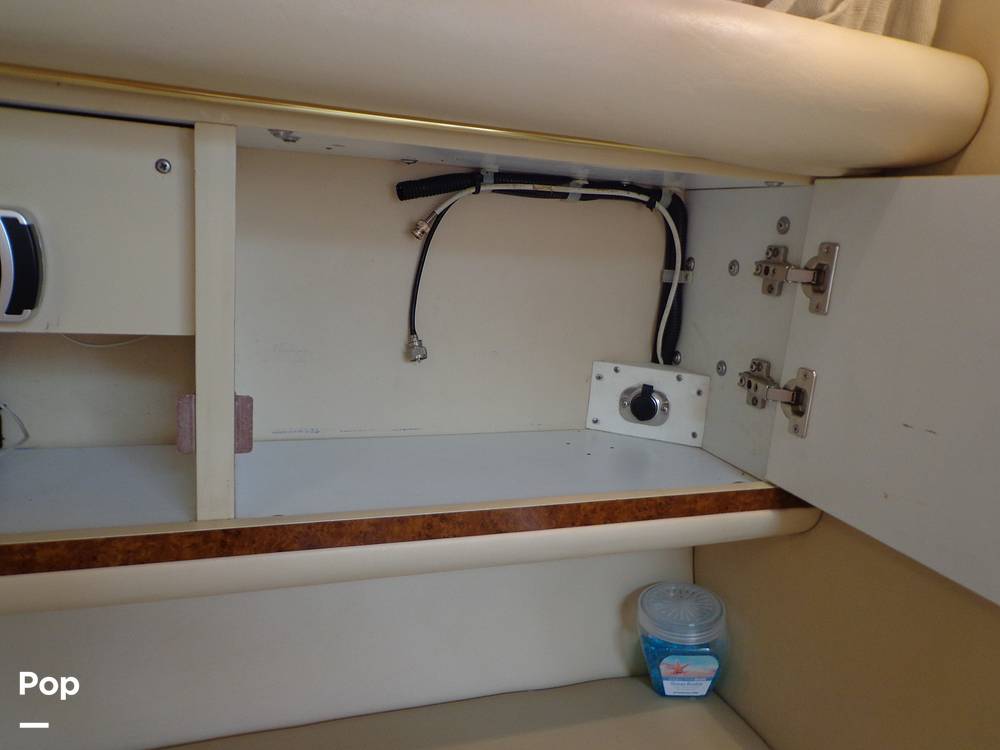 Slide: The Image of Sea Ray 330 Sundancer 1998 - 29