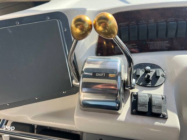 Slide: The Image of Sea Ray 330 Sundancer 1998 - 15127436