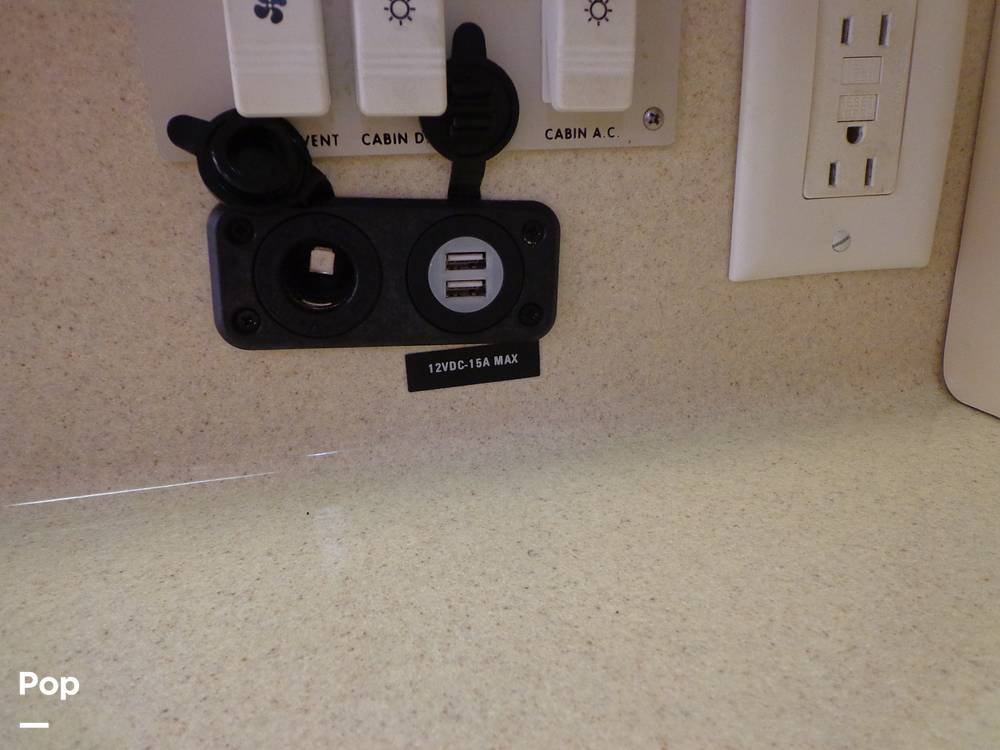 Slide: The Image of USB Charging Port - 40