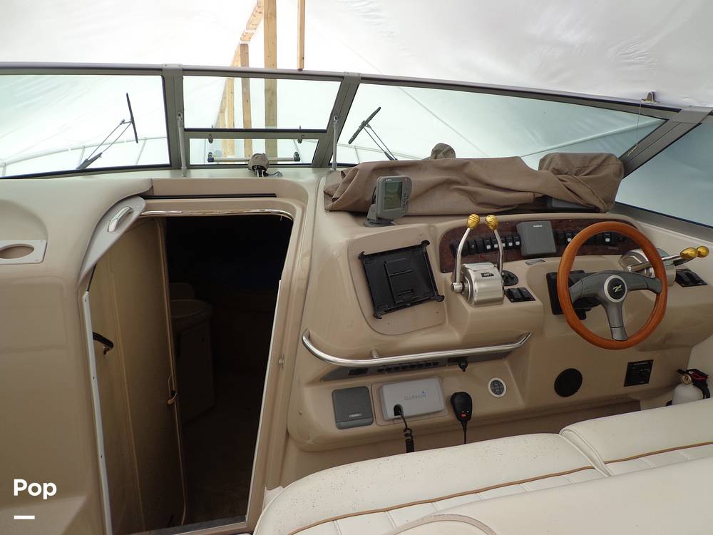 Slide: The Image of Sea Ray 330 Sundancer 1998 - 68
