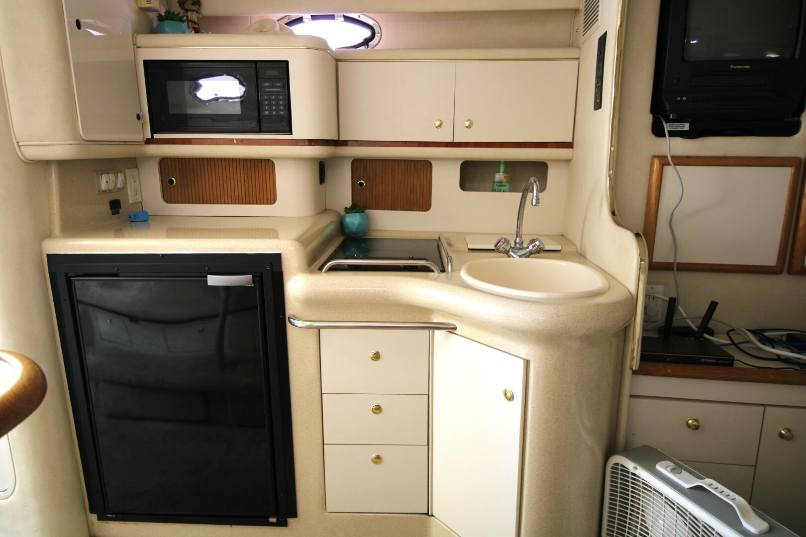 Slide: The Image of Sea Ray 330 Sundancer 1999 - 5181800