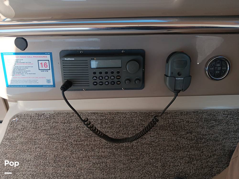 Slide: The Image of Sea Ray 330 sundancer 1999 - 15358192