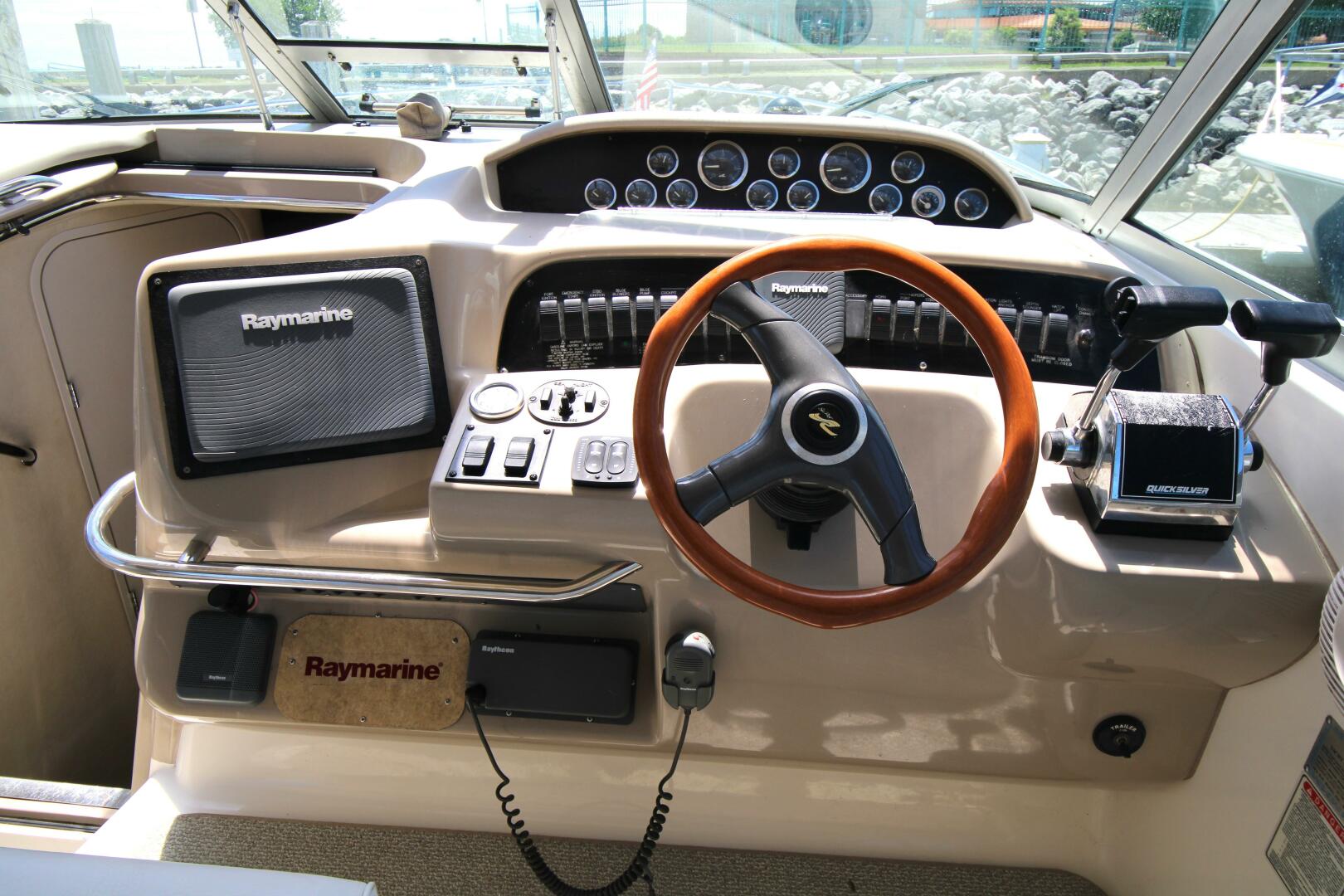 Slide: The Image of Sea Ray 330 Sundancer 1999 - 5181795