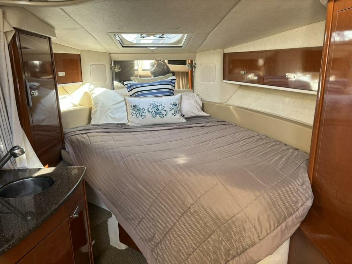 Slide: The Image of Sea Ray 330 SUNDANCER 2012 - 4825649