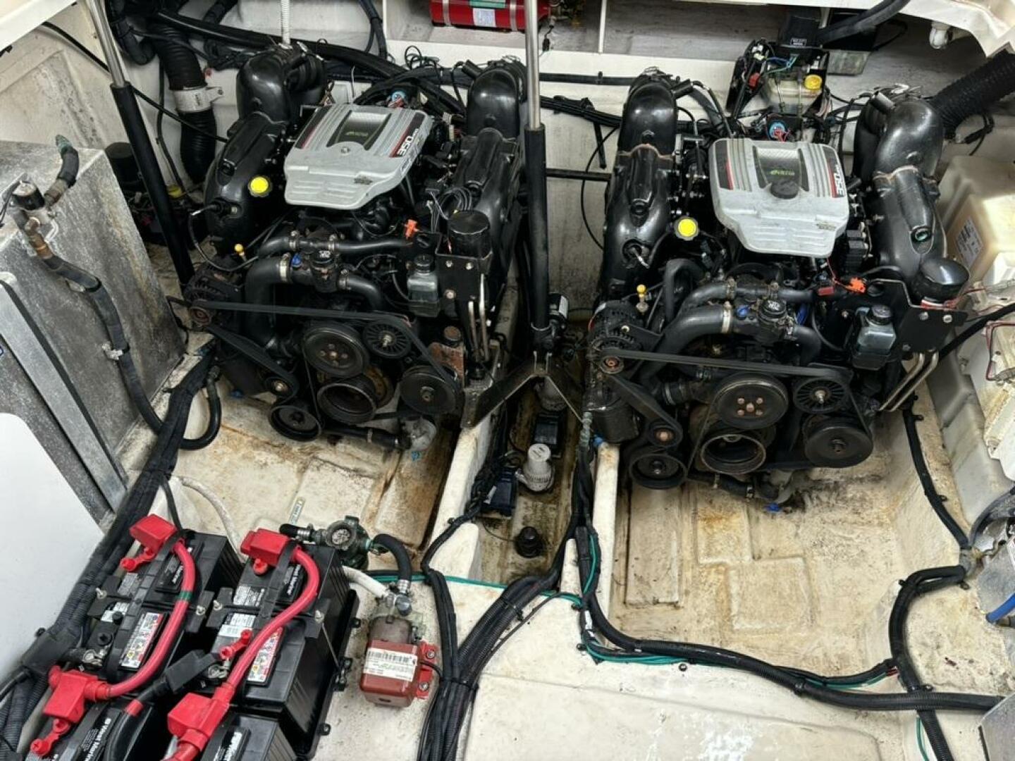 Slide: The Image of Sea Ray 330 SUNDANCER 2012 - 4825664